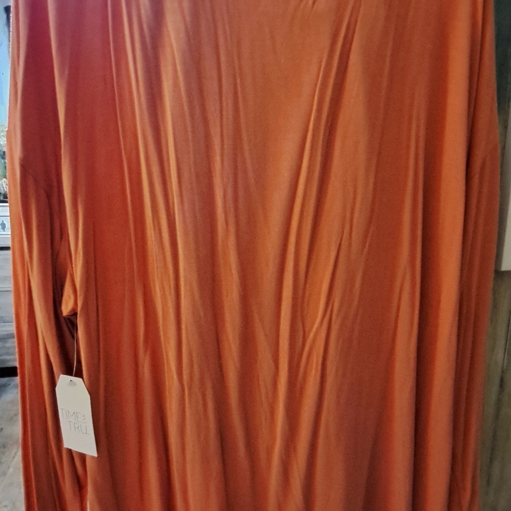 Plus Size Comfy Top With Leggings - Picture 2 of 5